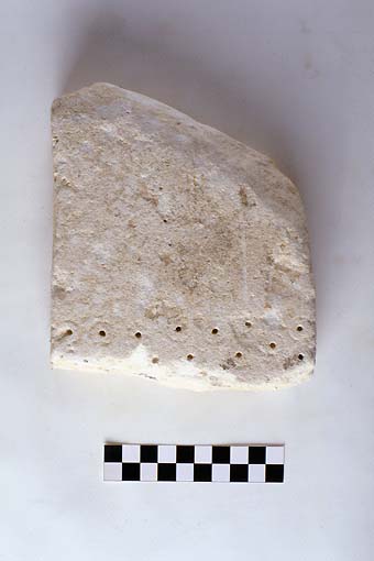 STELE/frammento - produzione daunia (sec. VII a.C)