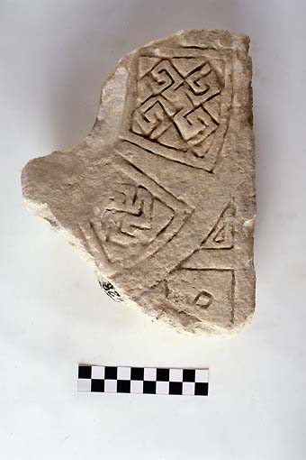 STELE/frammento - produzione daunia (sec. VII a.C)