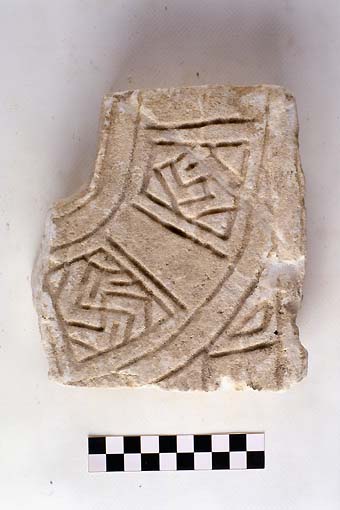 STELE/frammento - produzione daunia (sec. VII a.C)