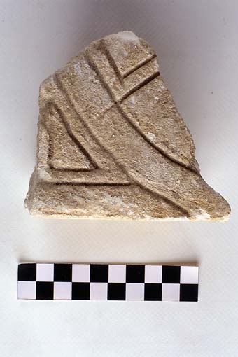 STELE/frammento - produzione daunia (sec. VII a.C)