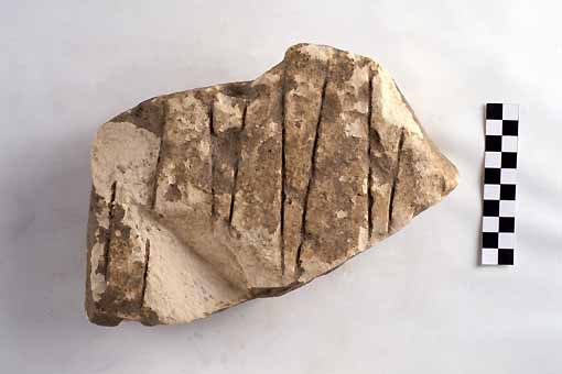 STELE/frammento - produzione daunia (secc. VII/ V a.C)