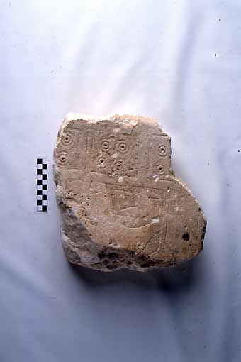 STELE/frammento - produzione daunia (sec. VII a.C)