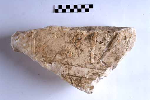 STELE/frammento - produzione daunia (sec. VII a.C)