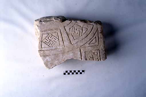 STELE/frammento - produzione daunia (sec. VII a.C)
