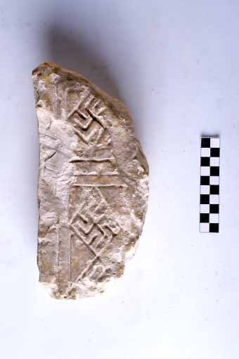 STELE/frammento - produzione daunia (sec. VII a.C)