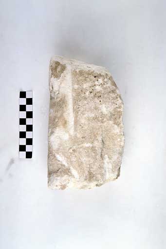 STELE/frammento - produzione daunia (secc. VII/ V a.C)