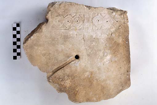 STELE/frammento - produzione daunia (sec. VII a.C)