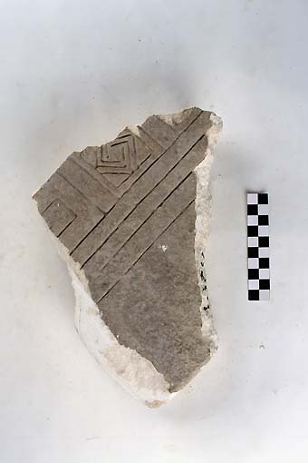 STELE/frammento - produzione daunia (sec. VII a.C)