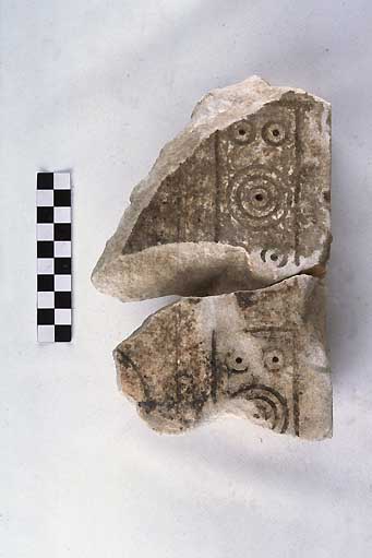 STELE/frammento - produzione daunia (secc. VII/ V a.C)