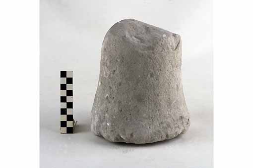 STELE/frammento - produzione daunia (secc. VII/ V a.C)