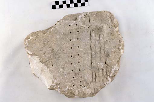 STELE/frammento - produzione daunia (sec. VII a.C)