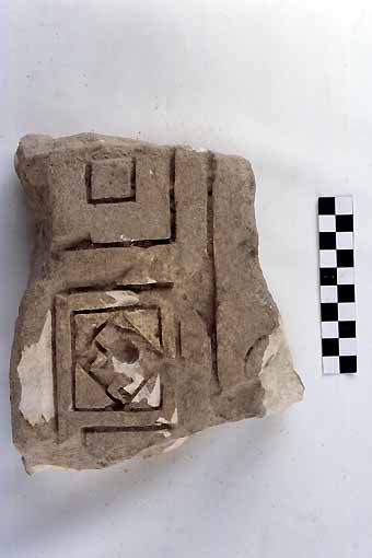 STELE/frammento - produzione daunia (sec. VII a.C)