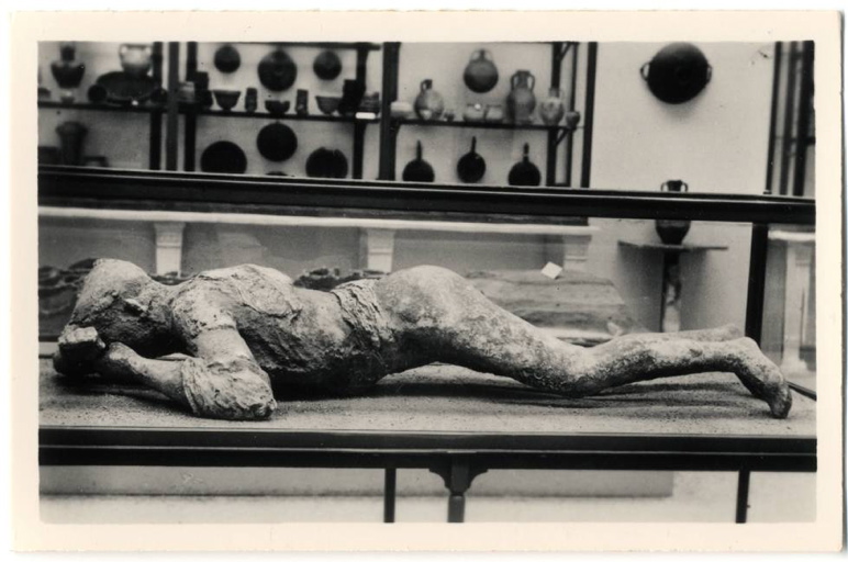 Pompei - zona archeologica (positivo) di Fratelli Alinari, Firenze (studio) (metà XX)