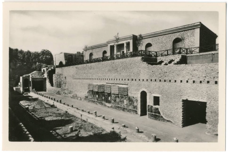 Pompei - zona archeologica (positivo) di Fratelli Alinari, Firenze (studio) (metà XX)