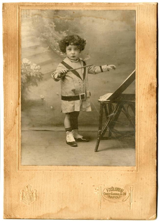 Ritratto di bambina (positivo) di Atelier Fratelli Colombai (fine/ inizio XIX/ XX)