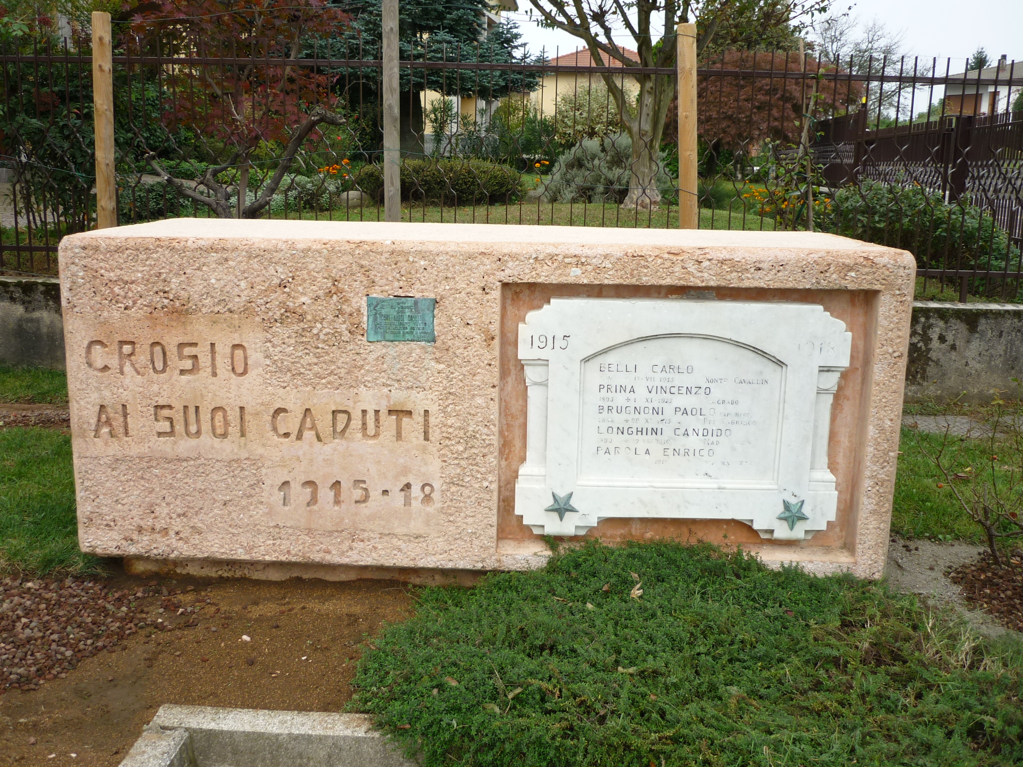 monumento ai caduti - a basamento, opera isolata - ambito italiano (sec. XX)