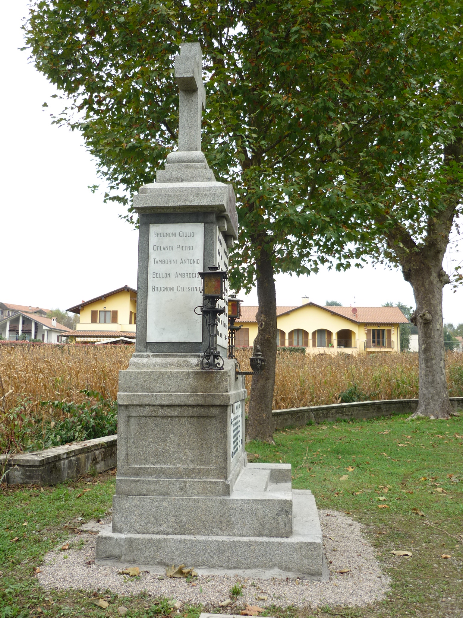 monumento ai caduti - a stele, opera isolata - ambito italiano (sec. XX)