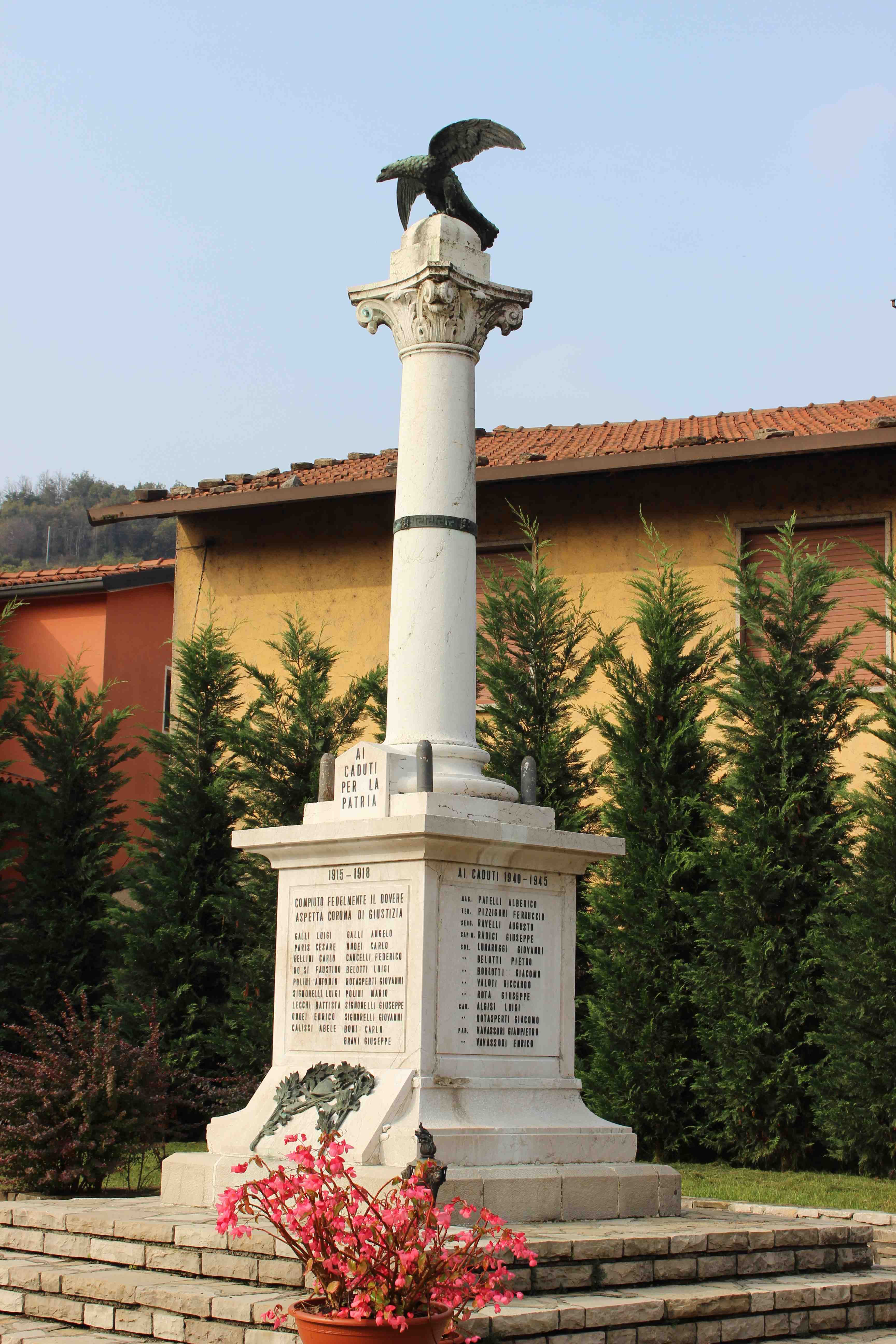 monumento ai caduti - a colonna, opera isolata - ambito italiano (prima metà sec. XX)