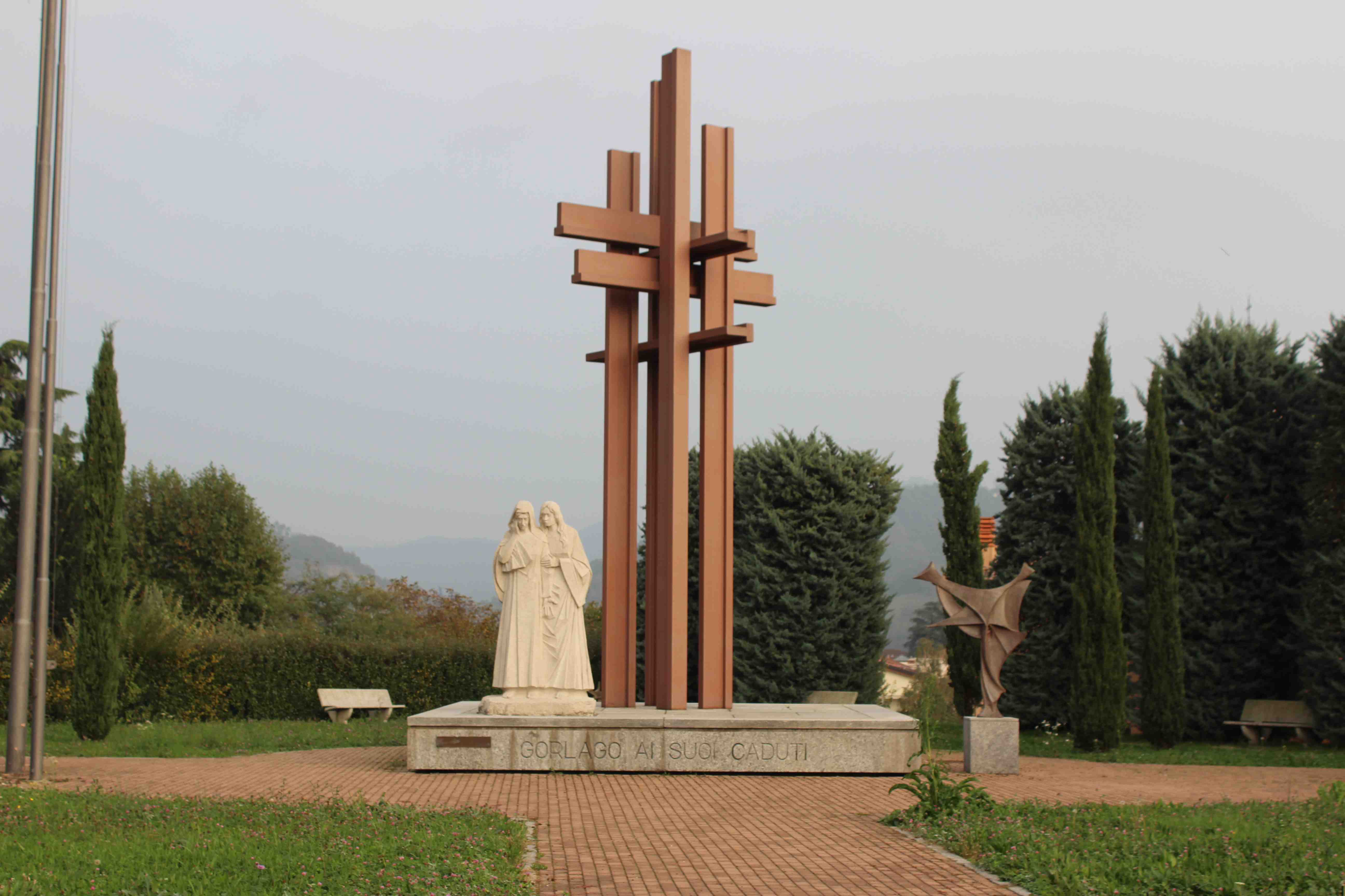 monumento ai caduti, opera isolata di Toffetti Mario (attribuito), Coster Costante (attribuito), Remuzzi Camillo (attribuito) (seconda metà sec. XX)