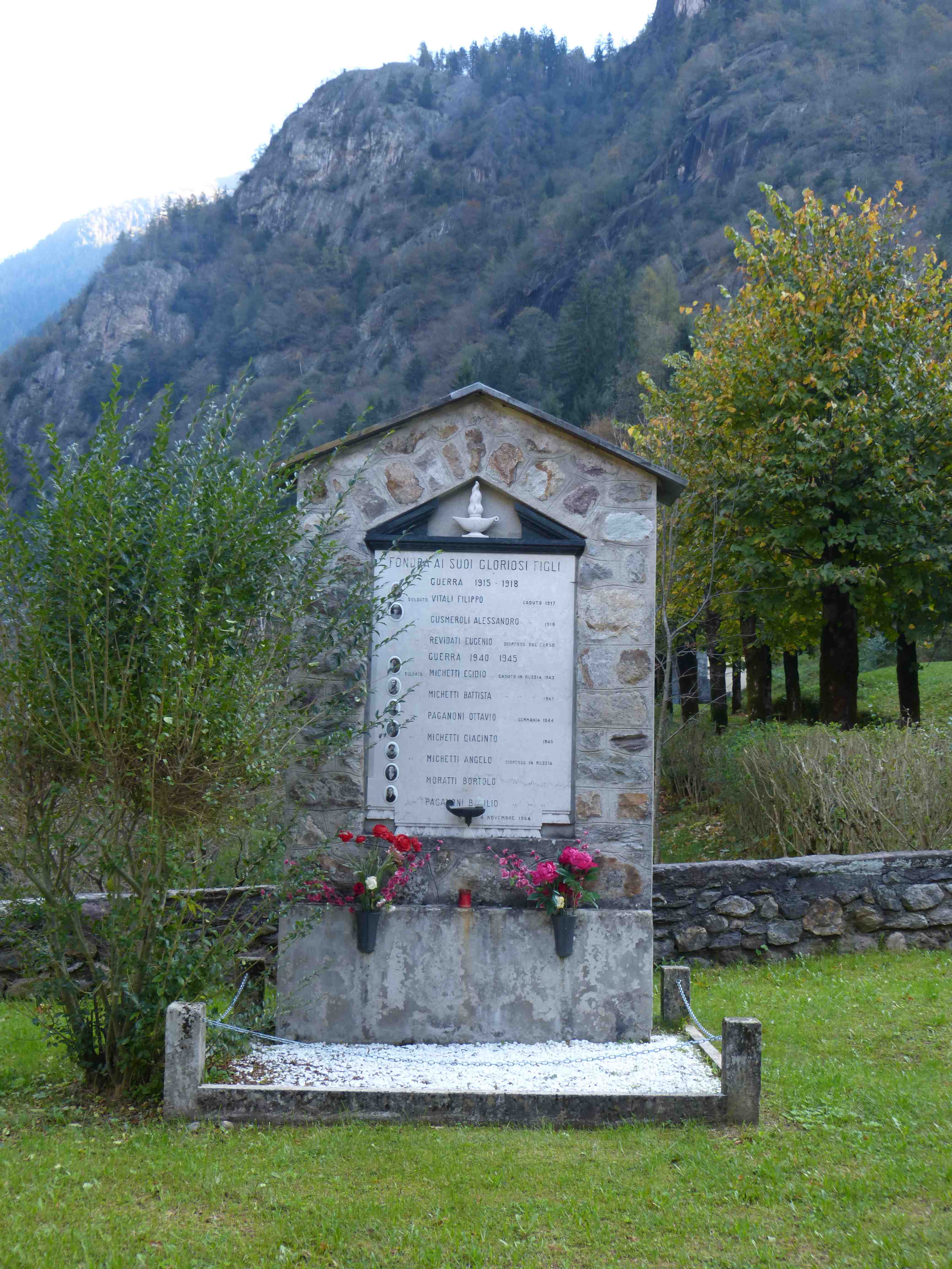 monumento ai caduti - a lapide, opera isolata - ambito italiano (seconda metà sec. XX)