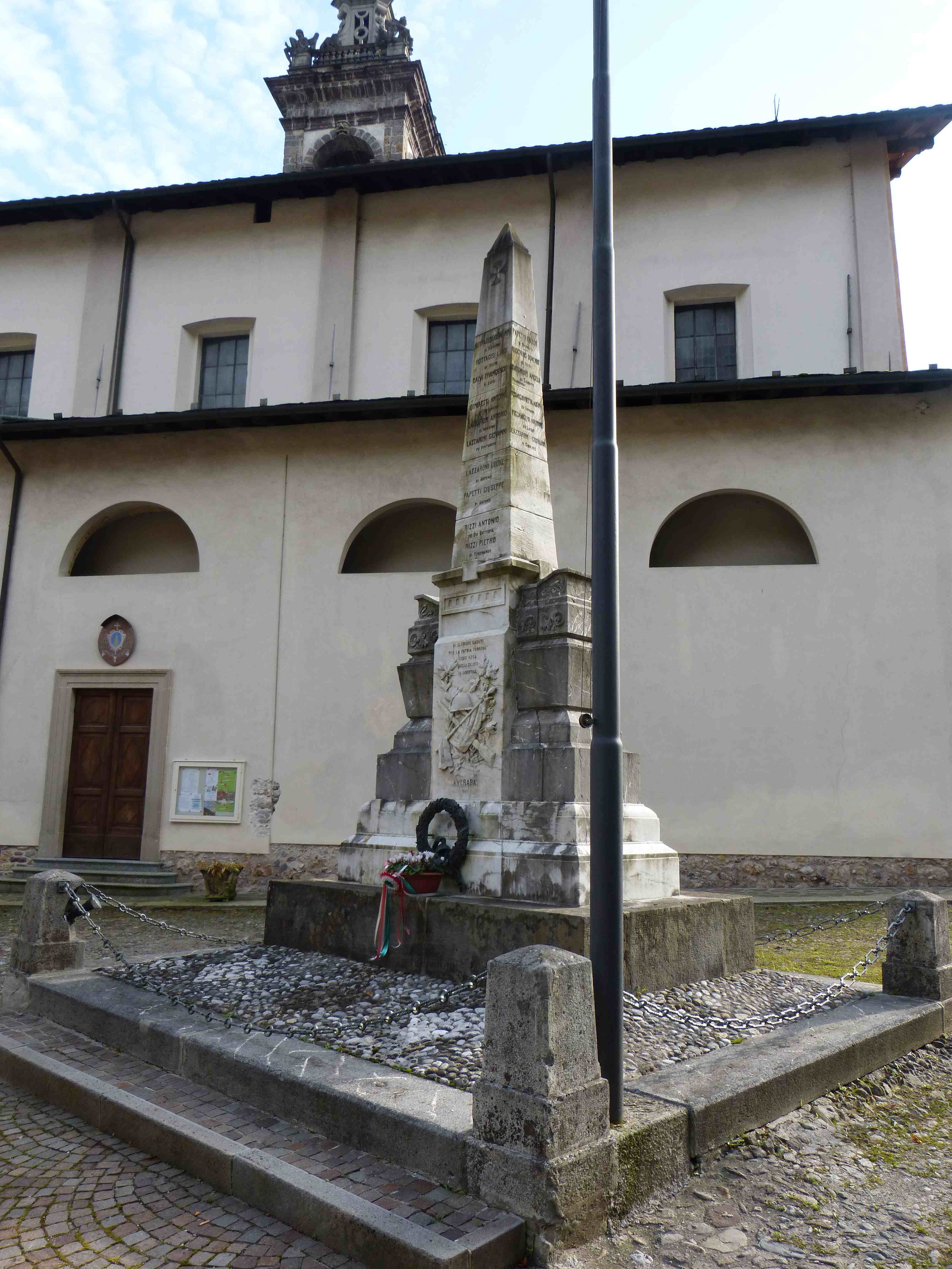 monumento ai caduti - a piramide, opera isolata - ambito italiano (prima metà sec. XX)