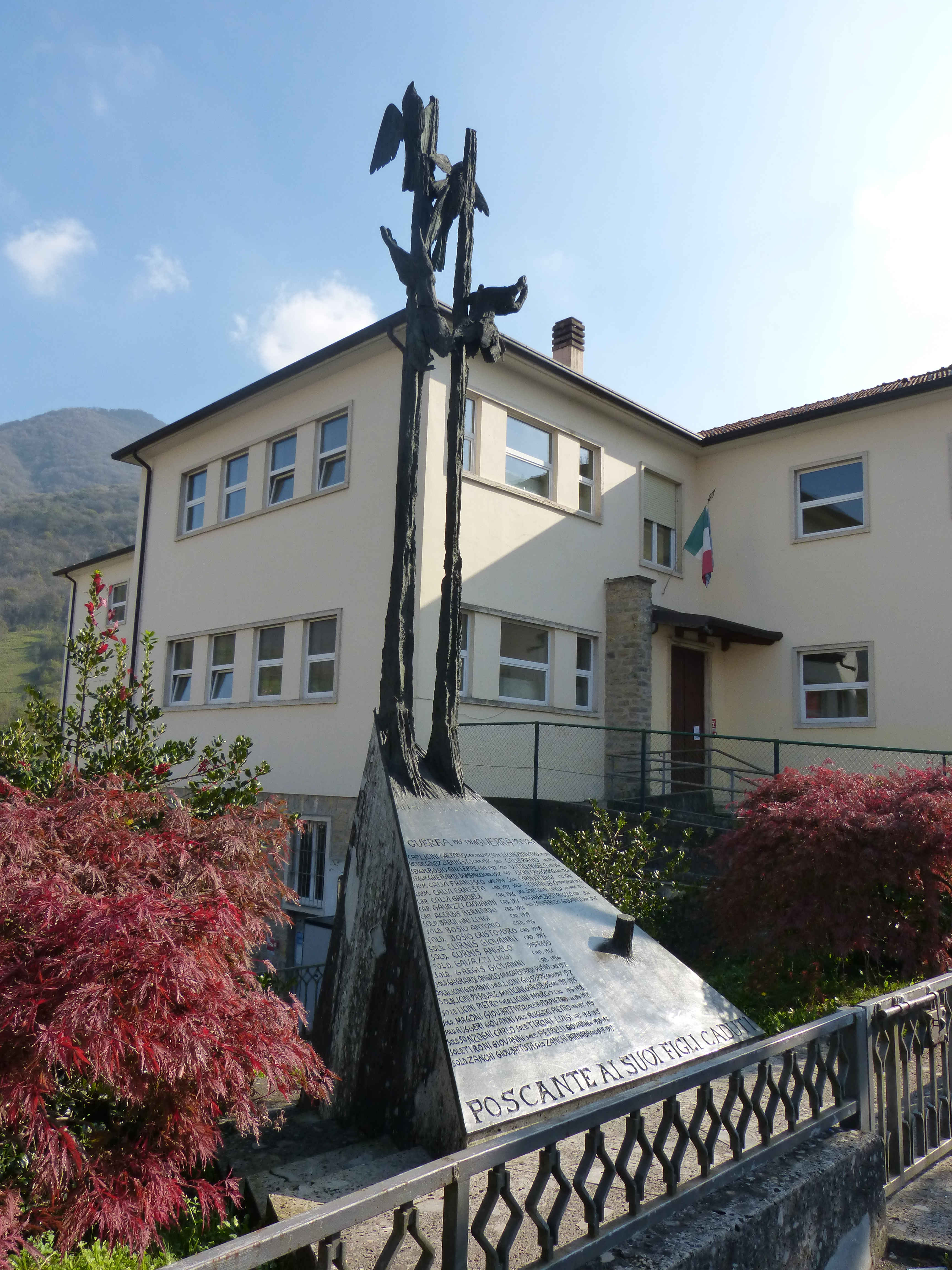 monumento ai caduti - a stele, opera isolata di Brolis Pietro Giuseppe (attribuito), Ajolfi Elia (attribuito), Sonzogni Vito (attribuito) (seconda metà sec. XX)