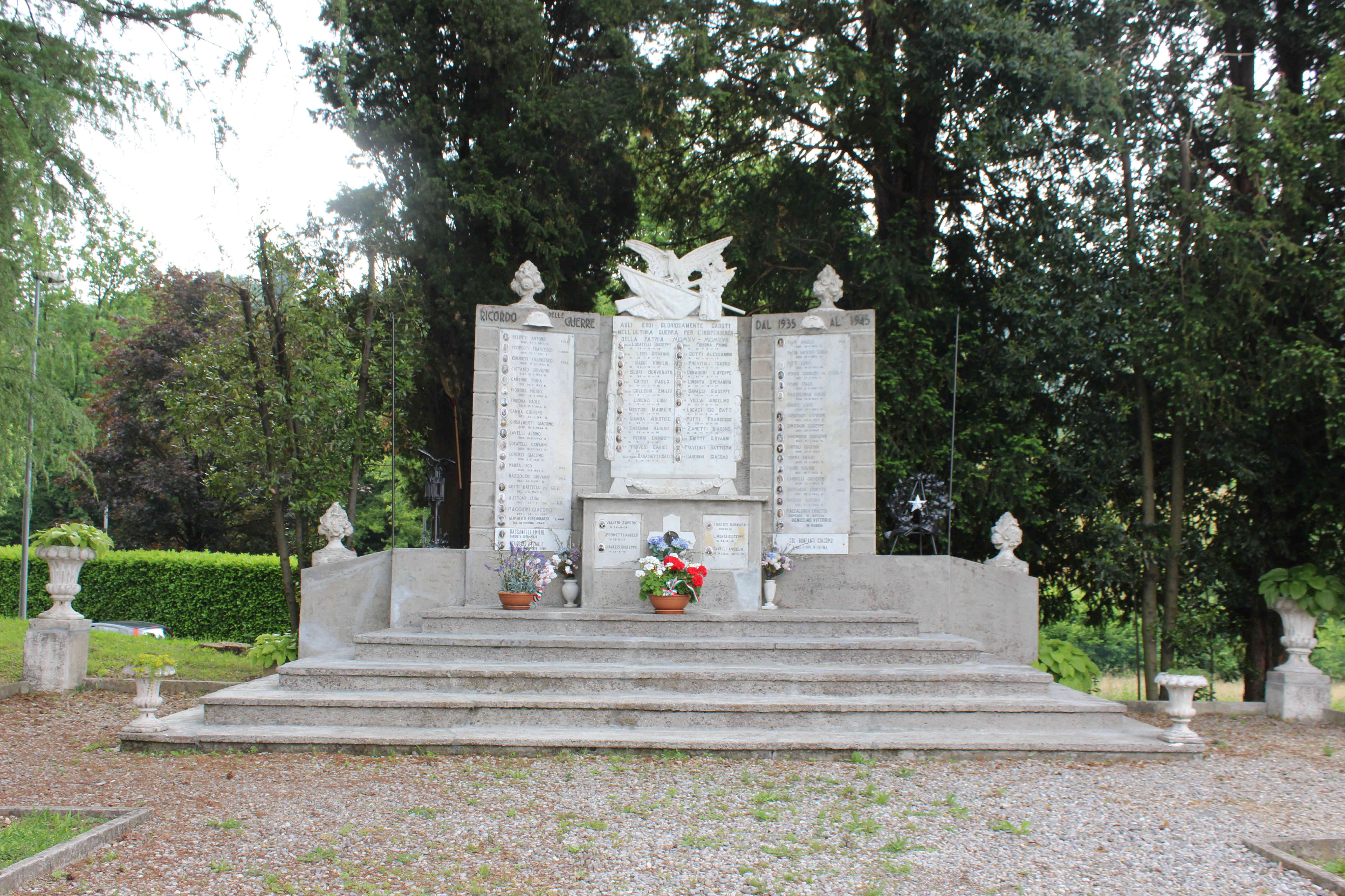 monumento ai caduti - a stele, opera isolata - ambito italiano (prima metà sec. XX)