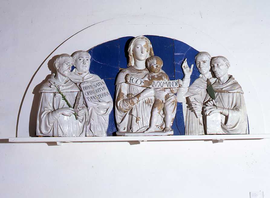 Madonna con Bambino e i SS. Domenico, Tommaso d'Aquino, Alberto Magno e Pietro Martire (rilievo) di Della Robbia Luca (metà sec. XV)