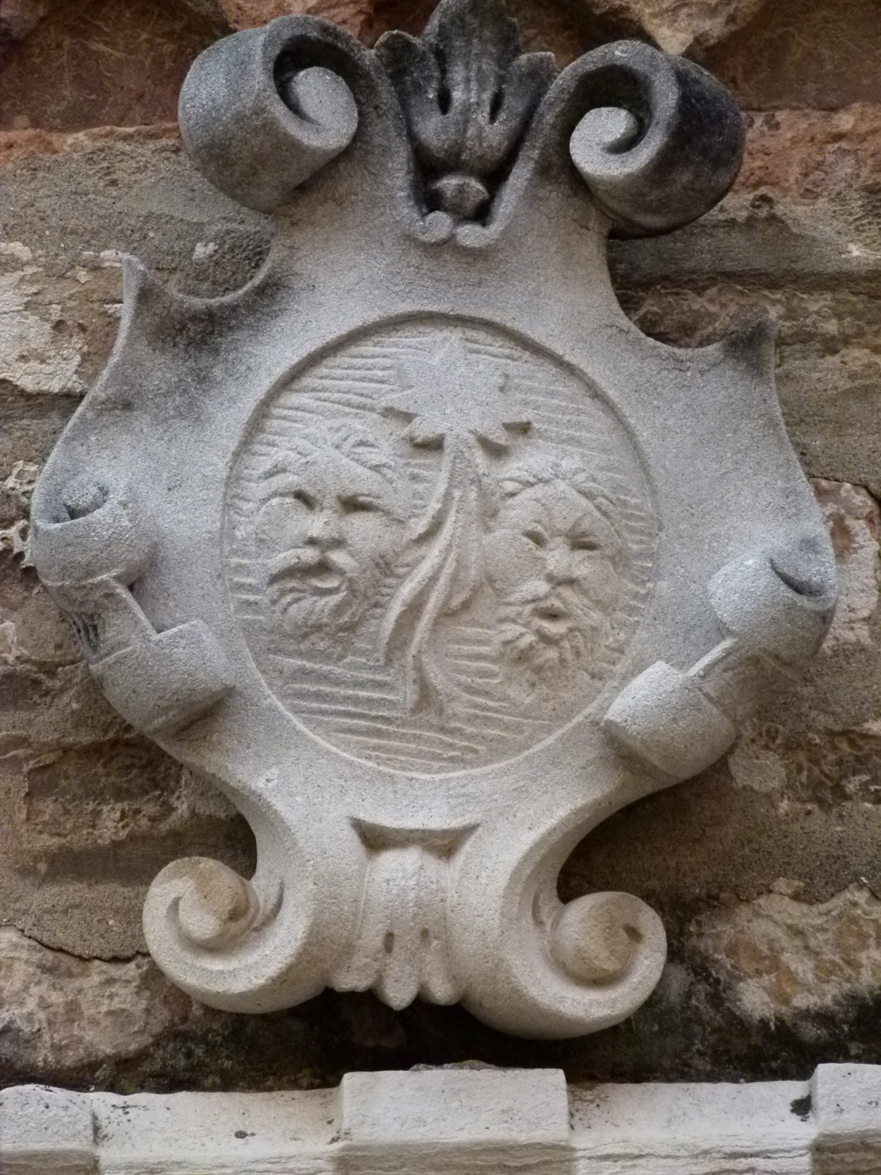 stemma (rilievo, opera isolata) - ambito veneziano (?) (secc. XIX-XX)