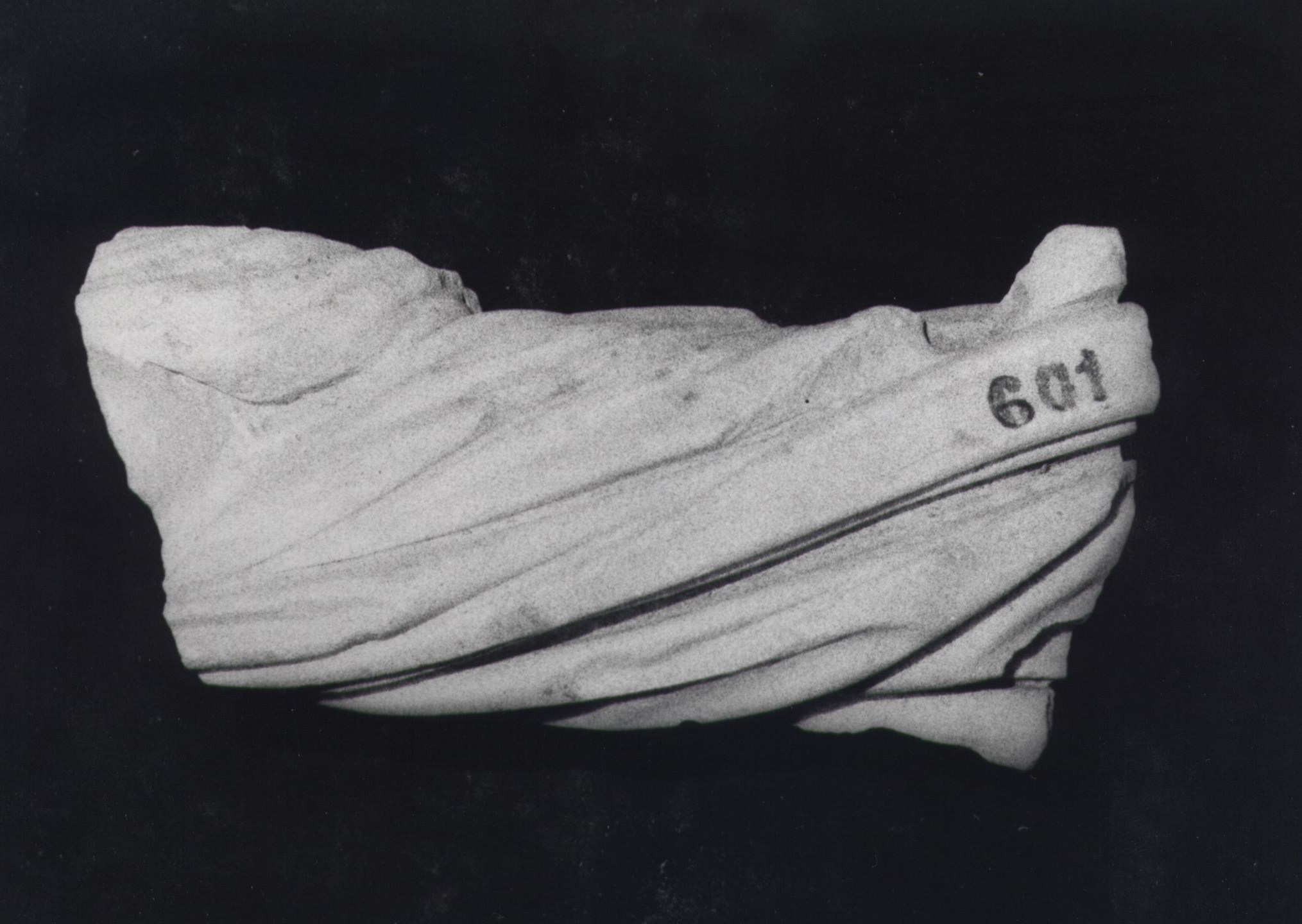 personaggi: personaggio, non identificabile (statua/ frammento) (secc. I d.C./ II d.C)