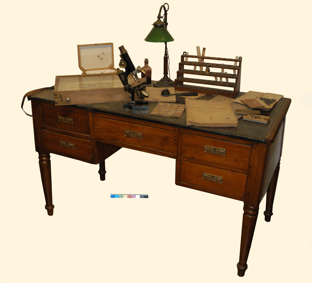 di G. B. Grassi (tavolo) (fine '800)