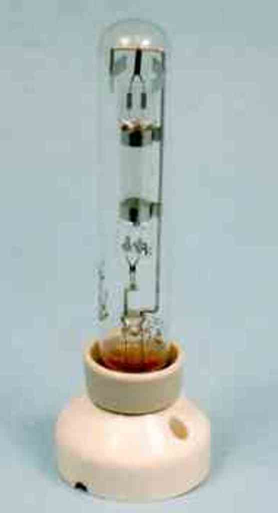 lampada, al sodio (sec. XX)