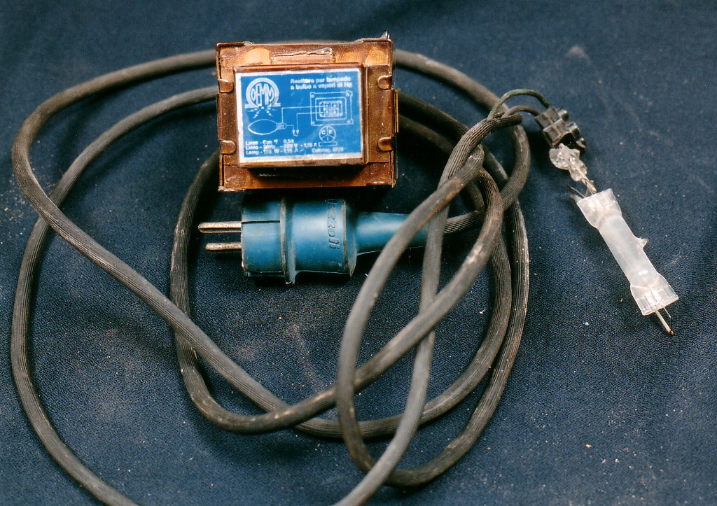 lampada, al mercurio (seconda metà sec. XX)