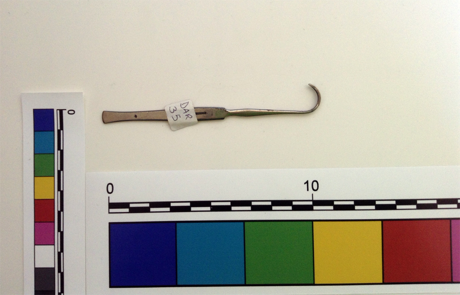 ago per legatura di Cooper manico in metallo unito scanalatura longitudinale (ago, Strumento medico) (XX sec)