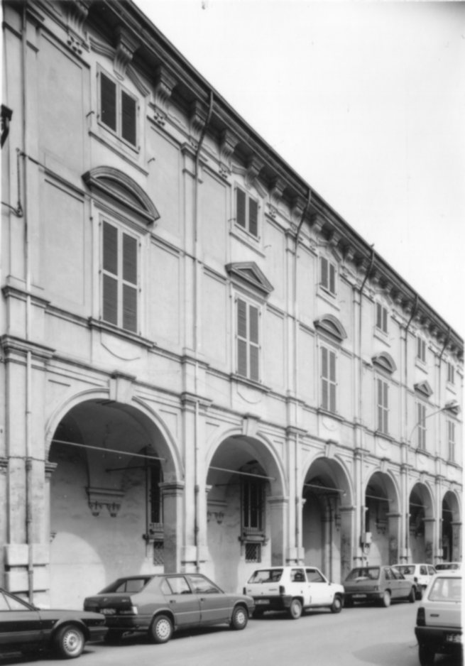 Palazzo Gallerani-Falzoni (palazzo) - Cento (FE) 