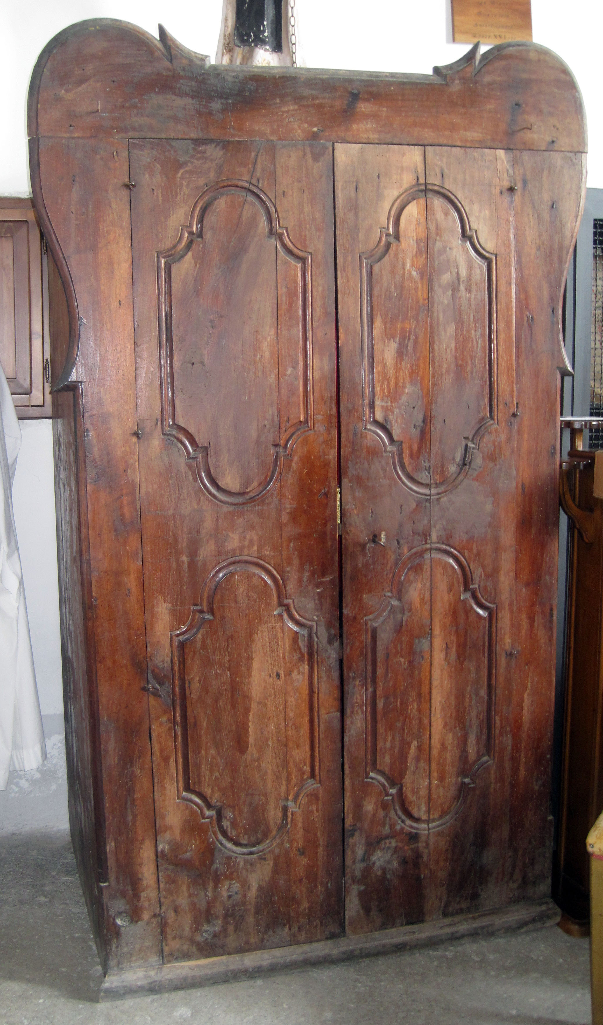 armadio, opera isolata - bottega calabrese (fine, prima metà sec. XVIII, sec. XIX)