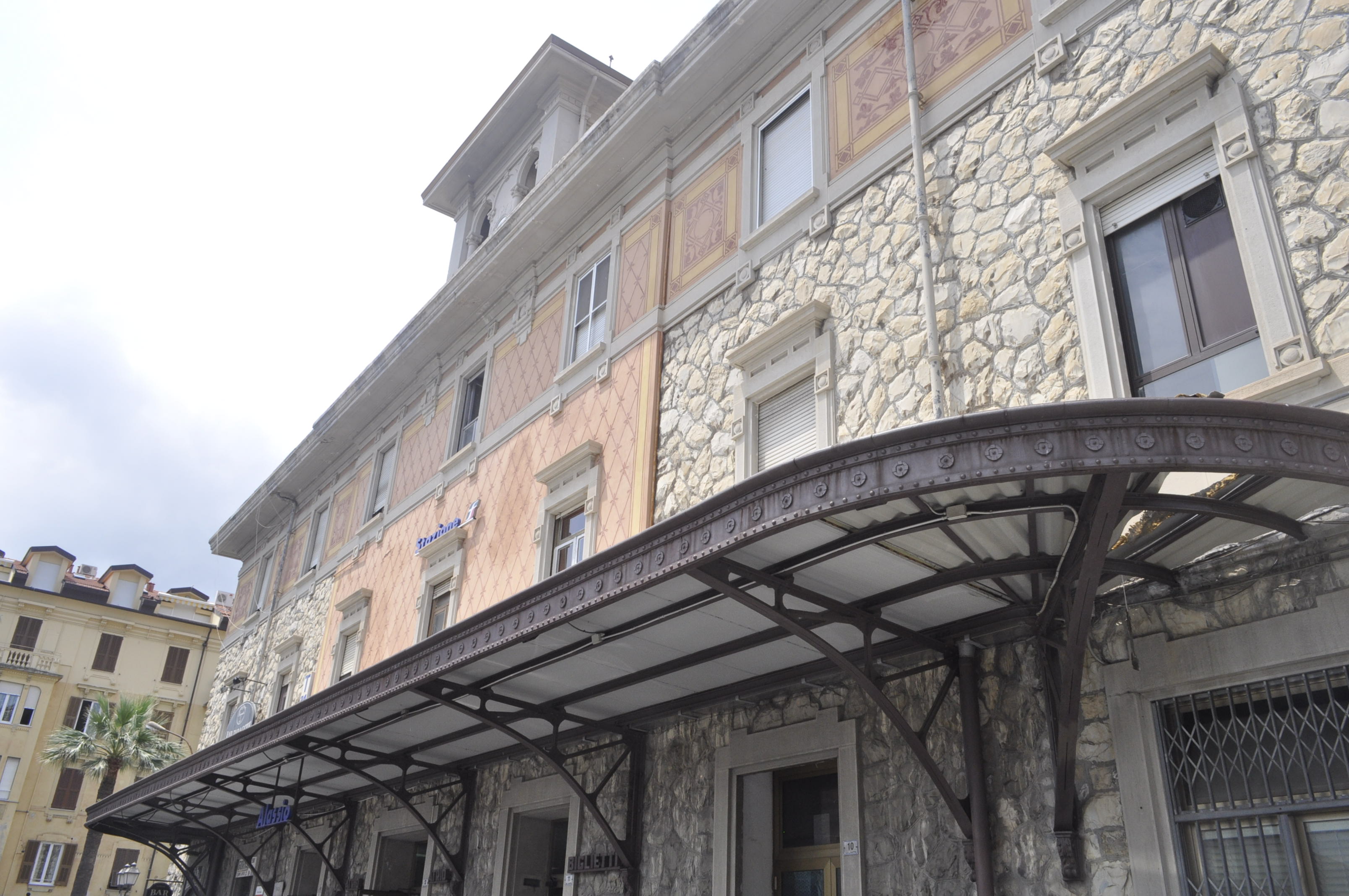 Alassio (stazione, ferroviaria) - Alassio (SV) 