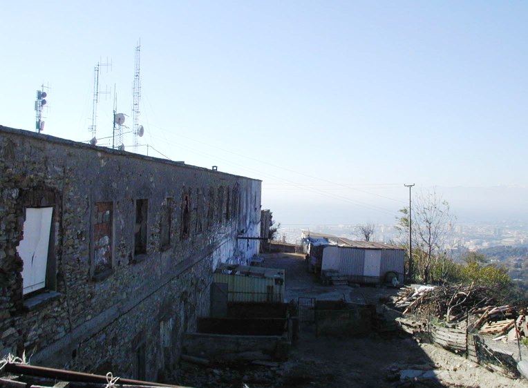 Palazzina di Comando della Batteria Camaldoli detta anche Batteria Richelieu sud (batteria) - Genova (GE)  (XIX, fine; XX, inizio)