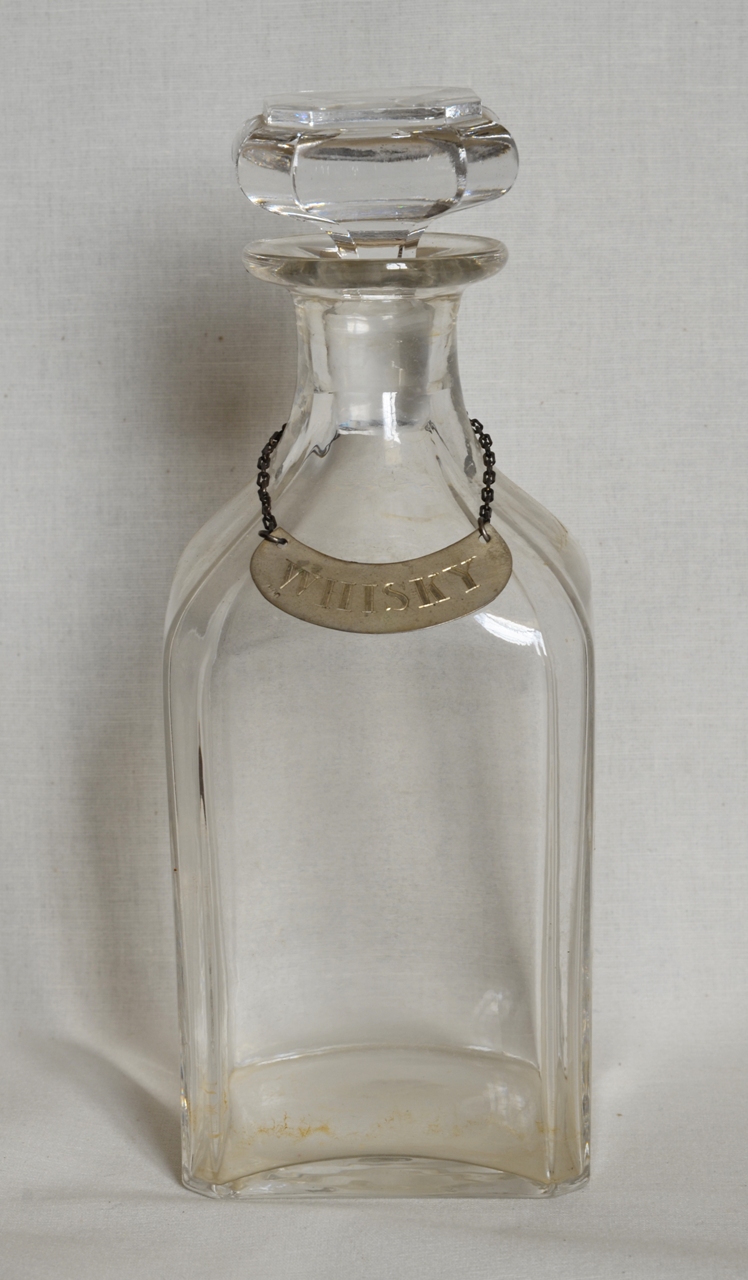 soggetto assente (bottiglia, elemento d'insieme) - bottega italiana (secc. XIX/ XX)