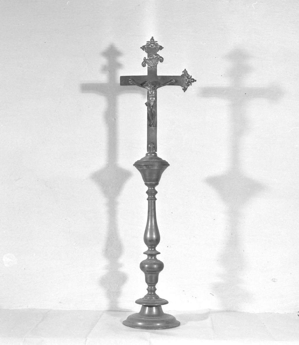 Cristo crocifisso (croce d'altare) - bottega toscana (secc. XVIII/ XIX)