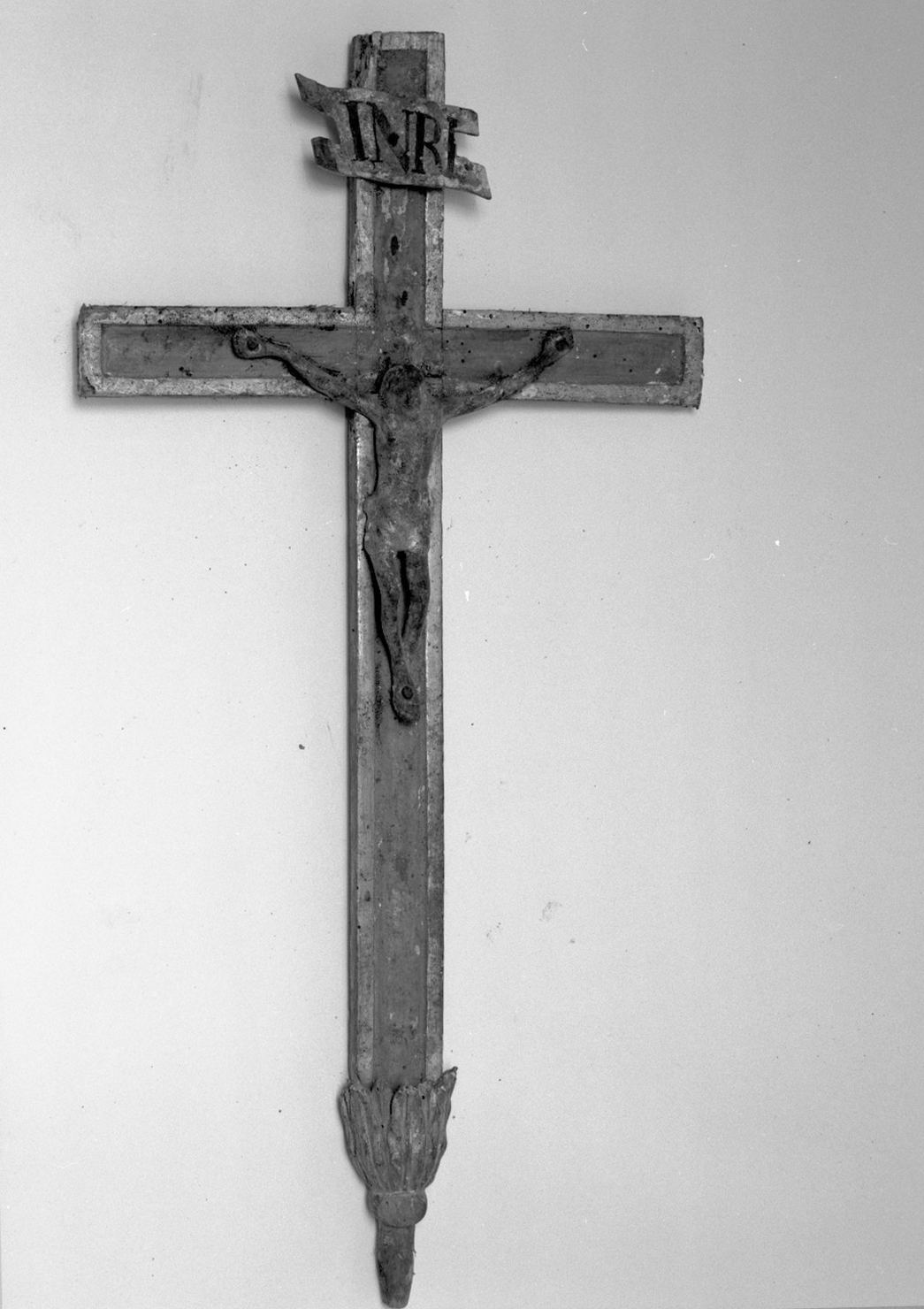 Cristo crocifisso (croce processionale, opera isolata) - manifattura toscana (prima metà sec. XX)