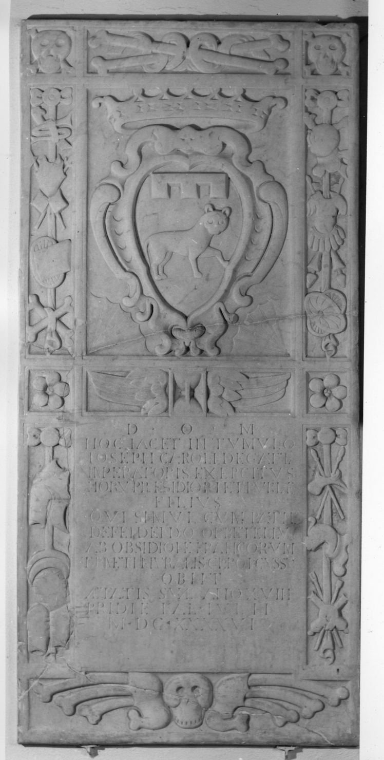 arme gentilizia di Giuseppe della Gatta (lastra tombale) - bottega toscana (sec. XVII)