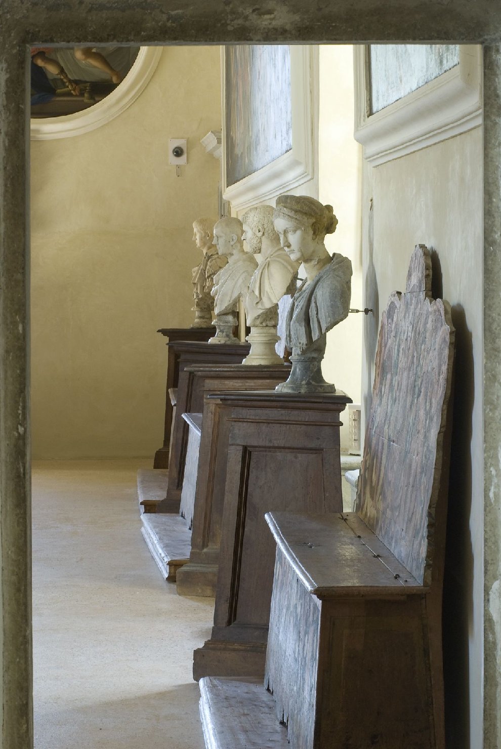 soggetto assente (piedistallo, insieme) - bottega Italia centrale (sec. XIX)