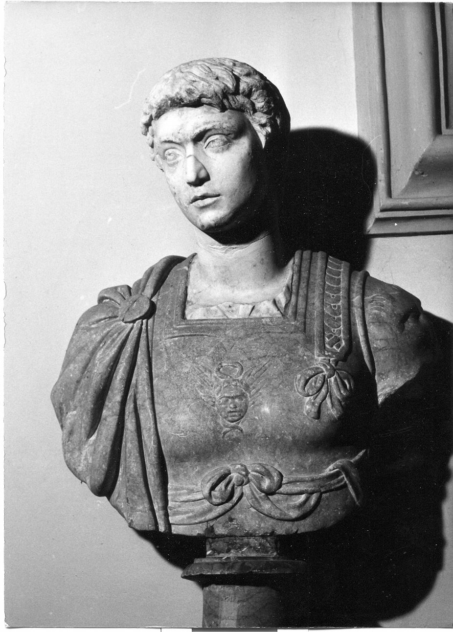 busto ritratto imperatore romano (?) (busto, elemento d'insieme) - bottega romana (sec. II)