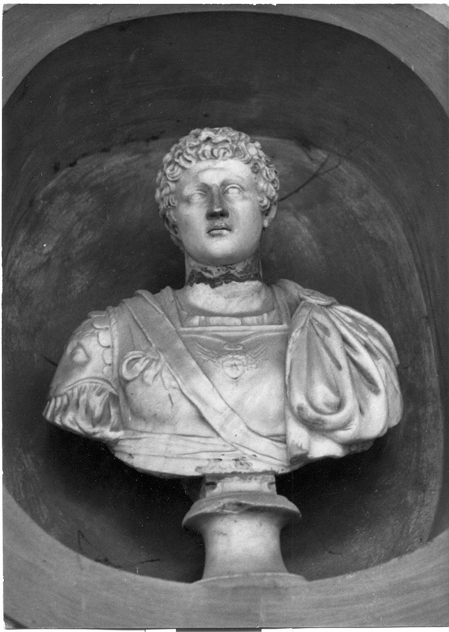 ritratto di personaggio della storia classica (busto, elemento d'insieme) - bottega Italia centrale (sec. II)