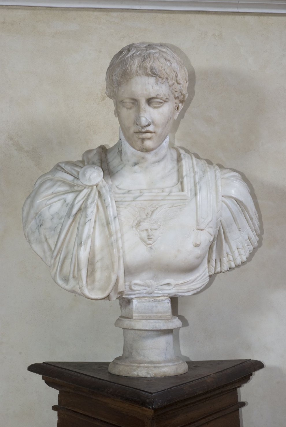 Ottaviano (scultura, elemento d'insieme) - bottega Italia centrale (inizio sec. I)