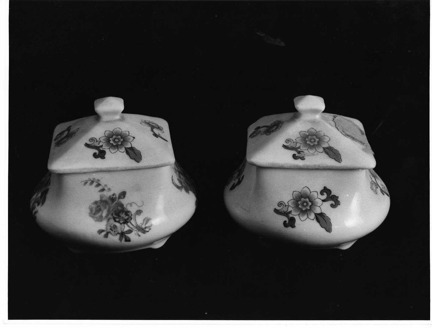 soggetto assente (scatola, coppia) - manifattura di Limoges (metà sec. XX)