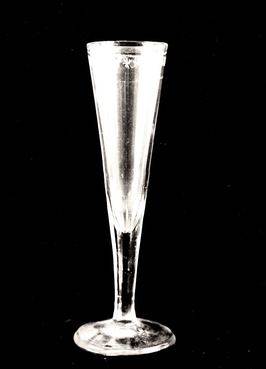 soggetto assente (bicchiere, elemento d'insieme) - bottega Italia centrale (terzo quarto sec. XX)