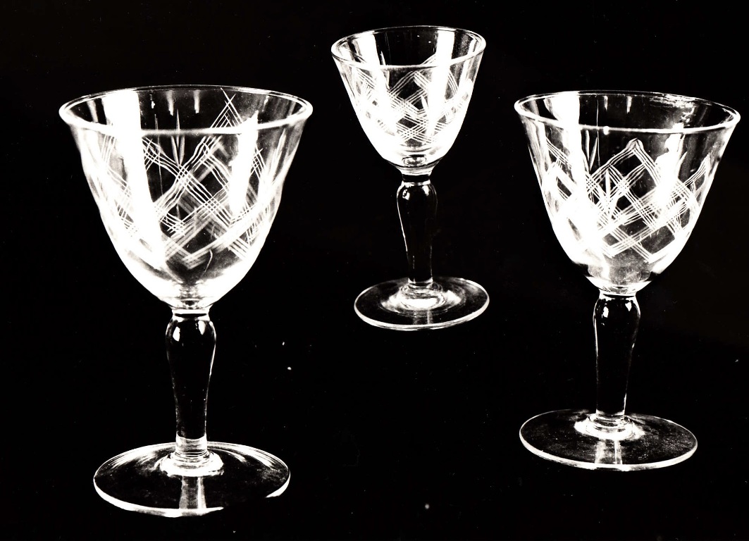 soggetto assente (bicchiere, elemento d'insieme) - bottega Italia centrale (prima metà sec. XX)