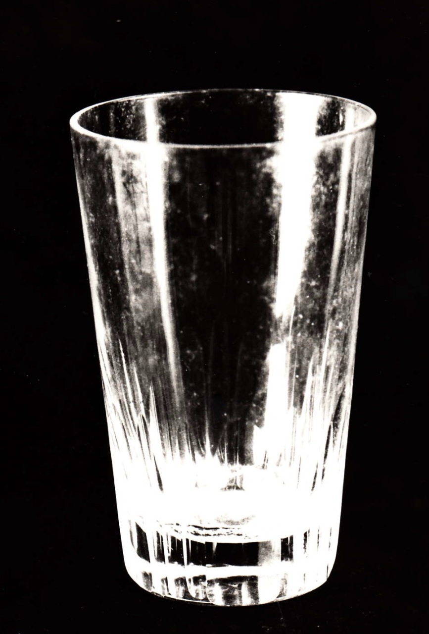 soggetto assente (bicchiere, elemento d'insieme) - bottega Italia centrale (sec. XX)